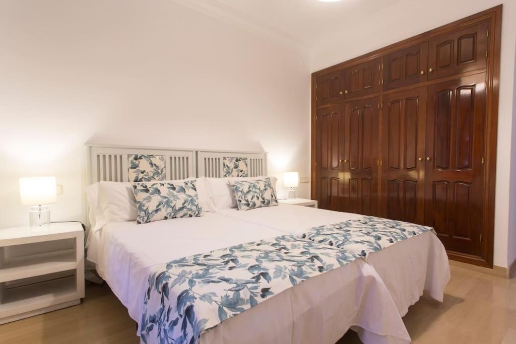 Andalusian Villa On The Sea And The Bay Of Málaga Exterior foto